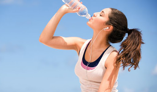 How Much Water You Should Drink to Lose Weight